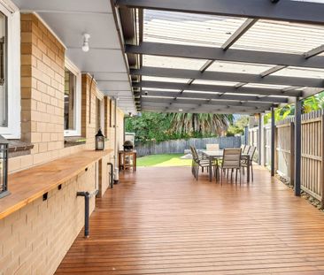 Spacious Family Home - Photo 2