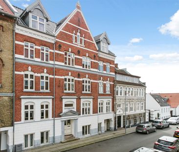 3 værelses lejlighed på 82m2 med altan - Photo 1