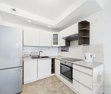 Dwa pokoje z garażem na strzeżonym osiedlu - Zdjęcie 6