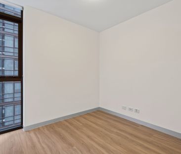 Bright, Views and Lifestyle! - Photo 4