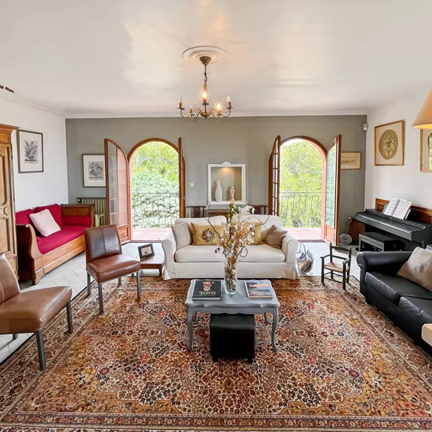 Maison Ensues La Redonne 6 pièce(s) 180 m2 - Photo 1