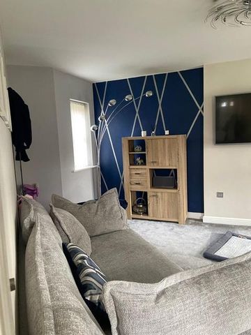 3 bedroom detached house to rent - Photo 3