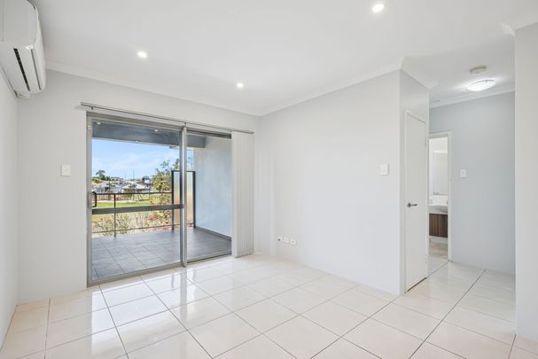 10/4 Albion Street, East Cannington WA 6107 - Photo 1