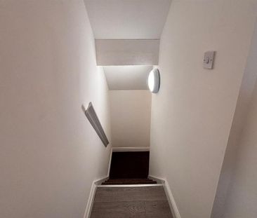 4 bedroom terraced house to rent - Photo 6