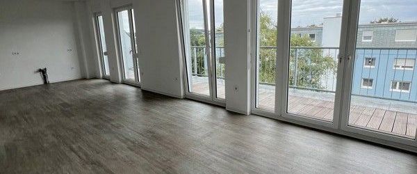 Großzügige 2-Zimmer Penthouse Wohnung in der Südstadt - Photo 1