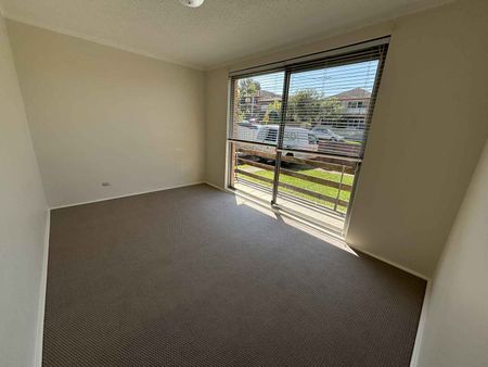 1/5 Dunmore Street Croydon Park - Photo 2