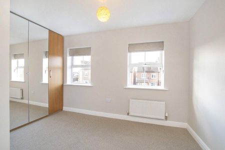 3 bedroom terraced house to rent - Photo 3