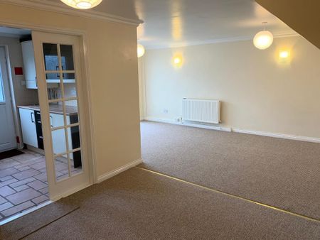 3 bedroom property to rent - Photo 2