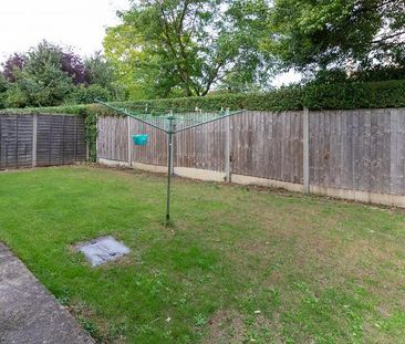 4 bedroom semi-detached house to rent - Photo 2