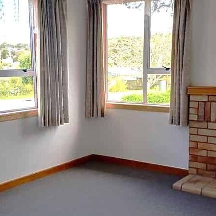 Cozy renovated house in Glen Eden - Photo 1