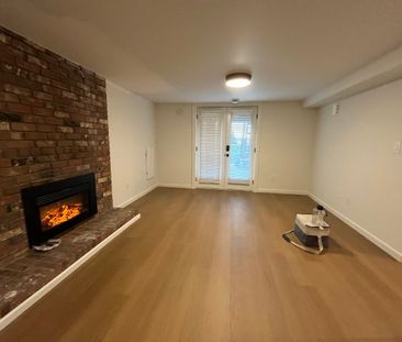 1090 Keith Road, West Vancouver Bc V7t 1m5 - Photo 2