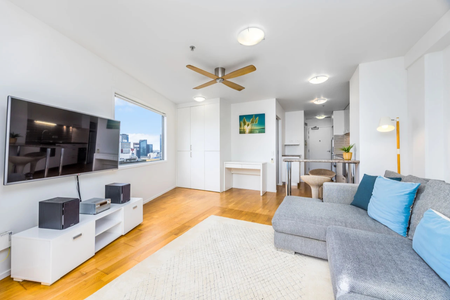 Parkside Perfection - Short Term Summer Rental - Photo 4