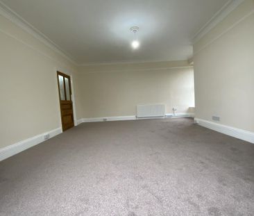3 bedroom apartment to rent - Photo 2