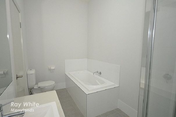 MODERN MAGIC - Photo 1