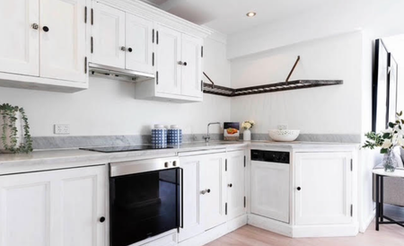 Bondi Pacific -Beachside Pad | Fully Furnished - Photo 5