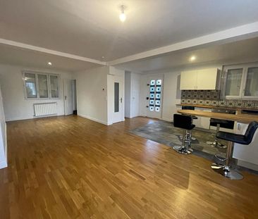 MAISON - SARTROUVILLE, - Photo 2