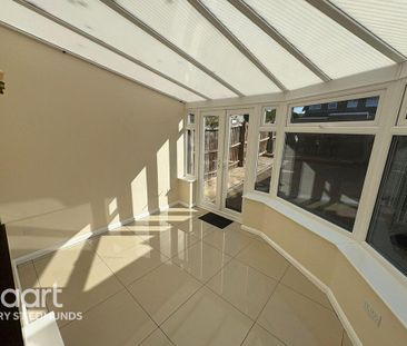 3 bedroom semi-detached house to rent - Photo 3