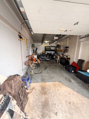 2 bed 1 bath suite in black mountain - Photo 3