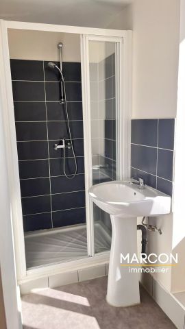 Location Appartement 1 pièce 25m² GUERET 23000 - Photo 4