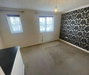 2 bedroom semi-detached house to rent - Photo 3