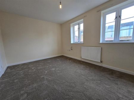 2 bedroom end of terrace house to rent - Photo 5