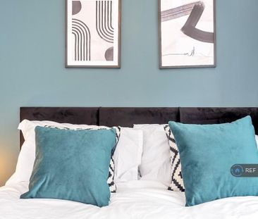 Studio to rent - Photo 6