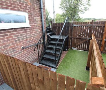 2 bedroom flat to rent - Photo 3