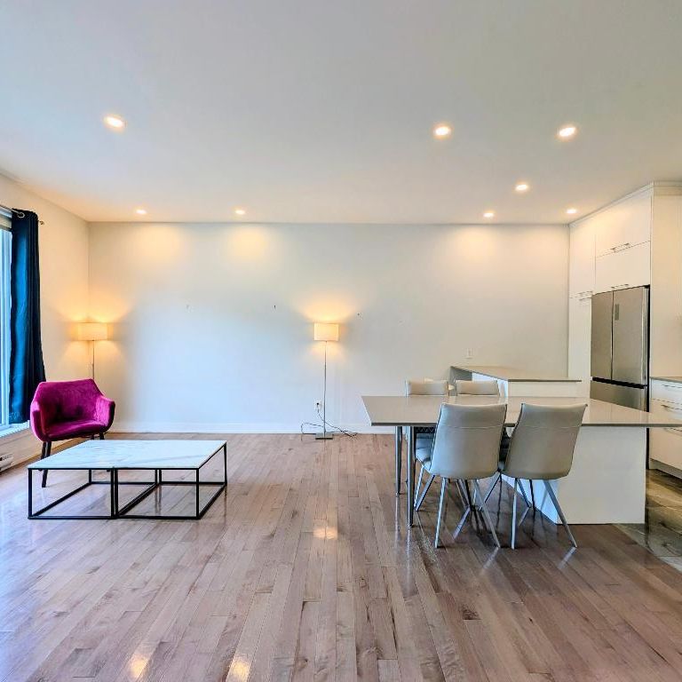 *Because You Deserve to Live in the Heart of St-Henri, Atwater Market* - Photo 1