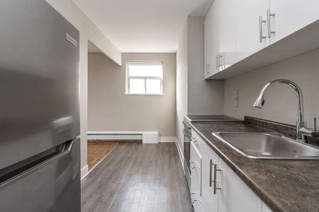 1420 Kingston Road - Photo 3