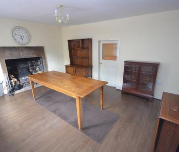 Honeysuckle Cottage, 24, Chapel Hill, Cromford, Derby, DE4 3QG - Photo 2