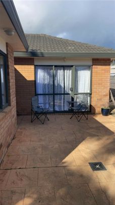 WELL PRESENTED BRICK AND TILE HOME - Photo 1