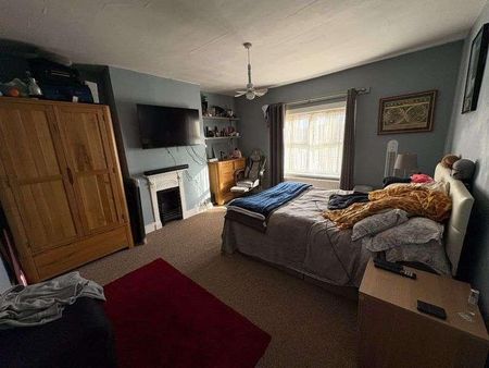 Fairbrook Farmhouse, Hernill, ME13 - Photo 4