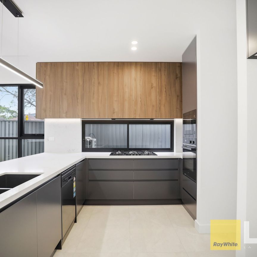 BRAND NEW LUXURY HOME - Photo 1