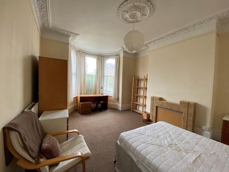 2 bedroom ground floor flat to rent - Photo 5