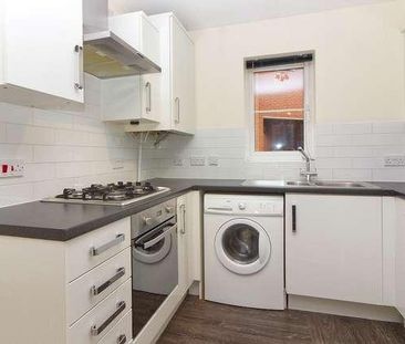 Buckingham - A Fully Redecorated Bed House With New Flooring, Gas H... - Photo 4