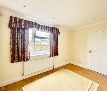 23 Ferringham Lane, Worthing, BN12 5NB - Photo 1