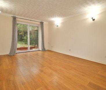 Iris Mews, Property for rent - Photo 2