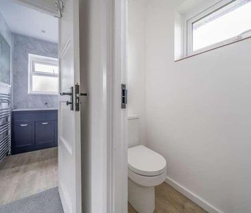 Newbury, Berks, RG14 - Photo 1