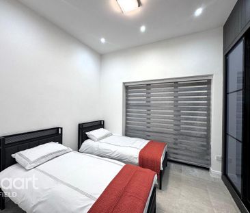 4 bedroom terraced house to rent - Photo 6