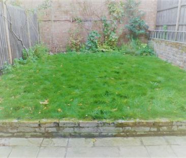 4 Bed Terraced House, St. John's Hill Grove, SW11 - Photo 6