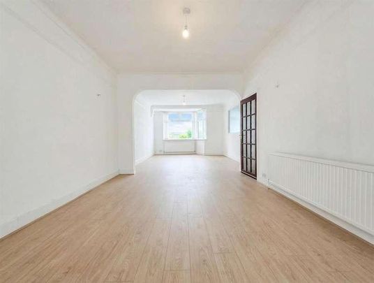 Church Street, London, N9 - Photo 1