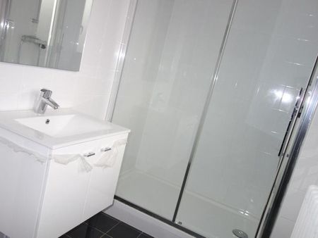 Location Maison 4 pièces 81m² POITIERS 86000 - Photo 2