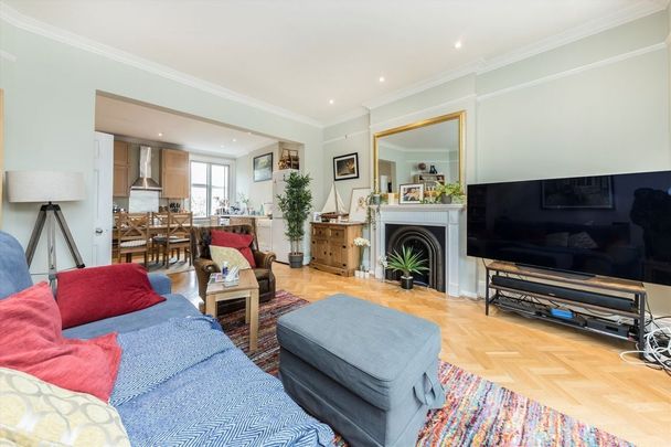 Addison Grove, W4 1ER, London - Photo 1