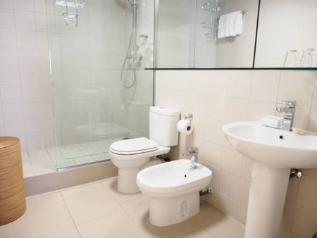 KENSINGTON HIGH STREET, W8, London - Photo 5