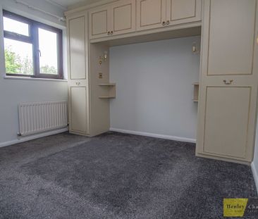 3 Bedroom For Rent - Photo 2
