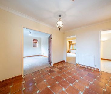 Fairefield Crescent, Glenfield, Leicester, LE3 8EJ - Photo 1