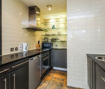 1 Bed Flat, Conran Building, M4 - Photo 6