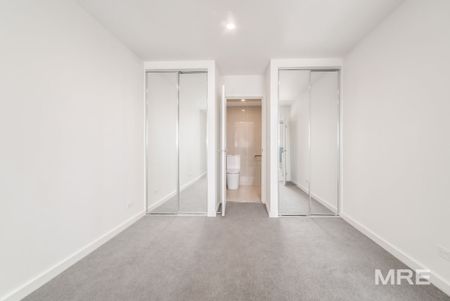 403/33 Racecourse Road, North Melbourne - Photo 2