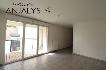 Location Appartement 3 pièces 66m² ST FONS 69190 - Photo 3