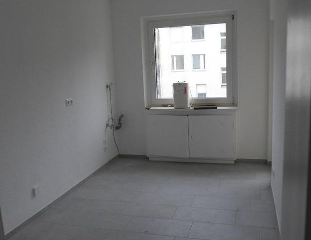 Gutgeschnittene, modernisierte 3 -Zimmer-Wohnung - Photo 1
